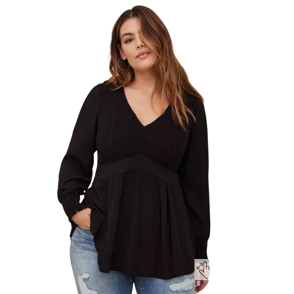 Torrid Womens Black Crinkle Gauze Smocked Babydoll Top V-Neck Long Sleeve 3X NWT